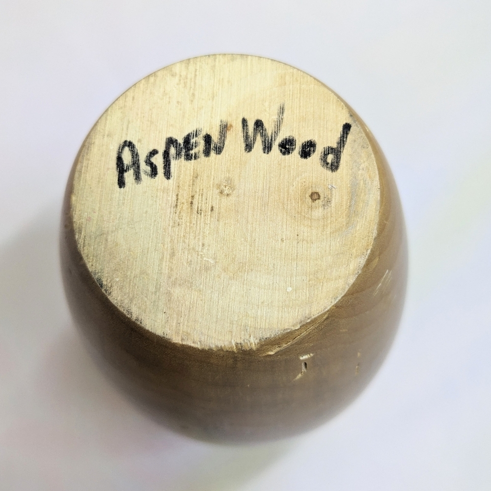 Aspen Wood Lathe-turned Vase, Unsigned, 7" Tall - Picture 5 of 5